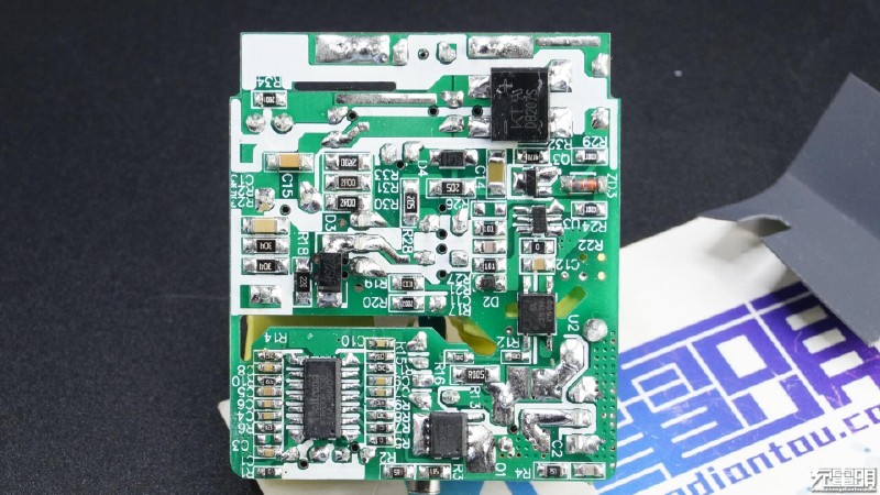 恒行6usb type c PD快充评测拆解