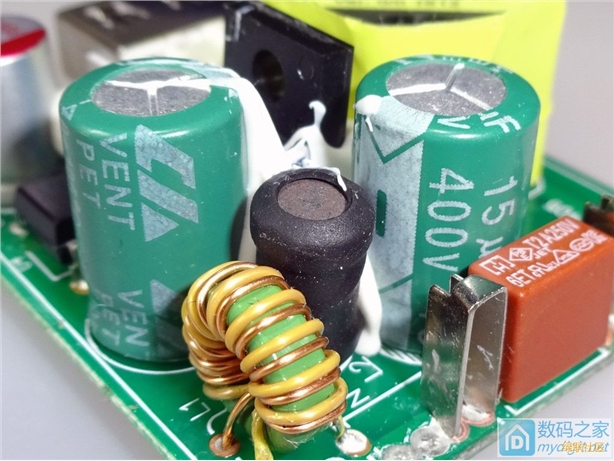 恒行6-品质新体验,数码选恒行6 快充充电器,恒行6qc2.0快充充电器