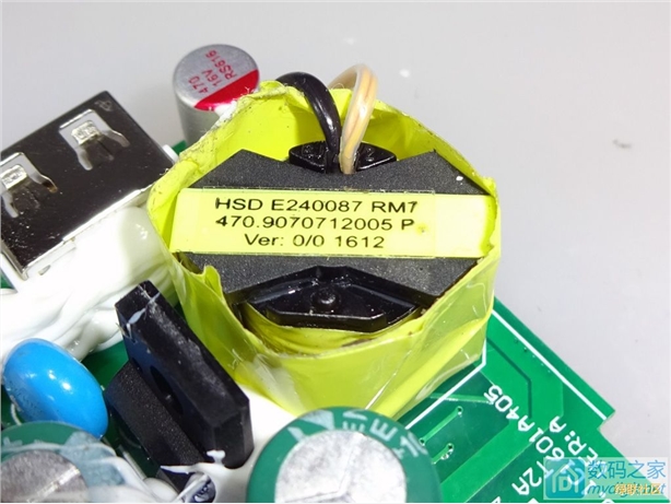 恒行6-品质新体验,数码选恒行6 快充充电器,恒行6qc2.0快充充电器