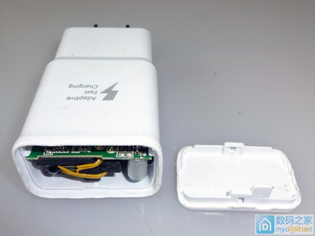 恒行6-品质新体验,数码选恒行6 快充充电器,恒行6qc2.0快充充电器